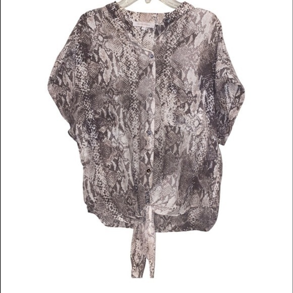 OLIVACEOUS SnakeSkin Pattern Sz Medium Blouse - Picture 2 of 8